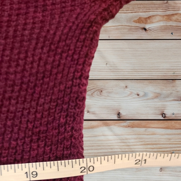 American Eagle Outfitters Sequined Sweater Size Small - Picture 5 of 8